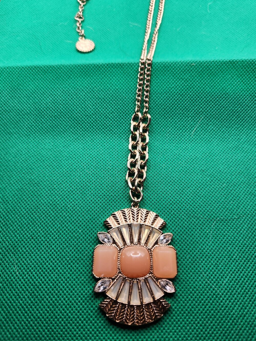 Jessica Simpson Signed Honey Citron & Gold Tone Geo Pendant Chain Link Necklace
